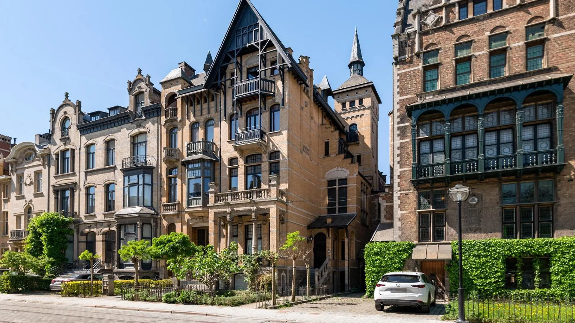 B&B Baron Osy Suite Second Street location